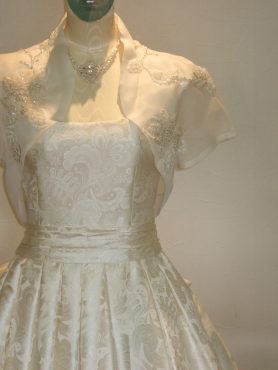 博多織「ローラン」にレースモチーフ★