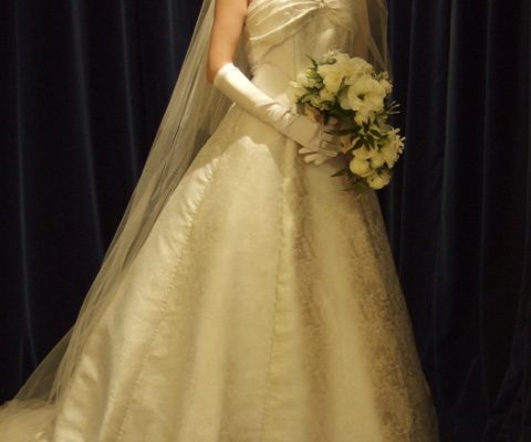 まさに・・・モナコ王妃グレースケリーのような気品です！