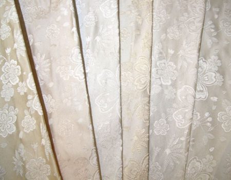 博多織オリジナルドレス柄「めぐみ桜」・・・・色出しができました！