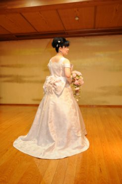 老舗料亭の舞台に似合う～さすがの美しさ！