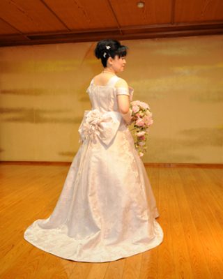 老舗料亭の舞台に似合う～さすがの美しさ！