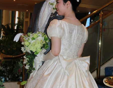希望の織物「清香さくら」のウェディングドレス！・・・梅雨の晴れ間にデビュー！
