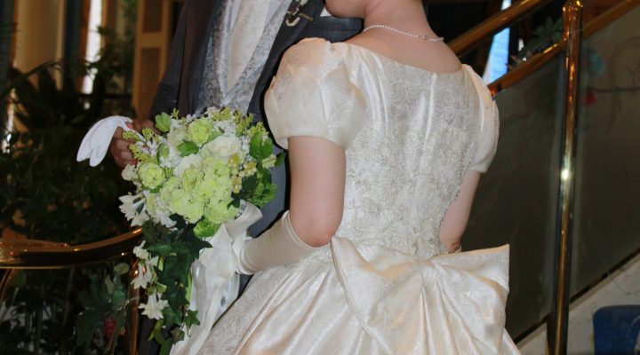 希望の織物「清香さくら」のウェディングドレス！・・・梅雨の晴れ間にデビュー！