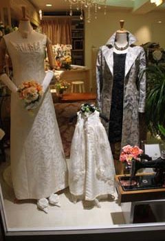 博多織ウェディングドレス&大島紬のコート&ベビードレス
