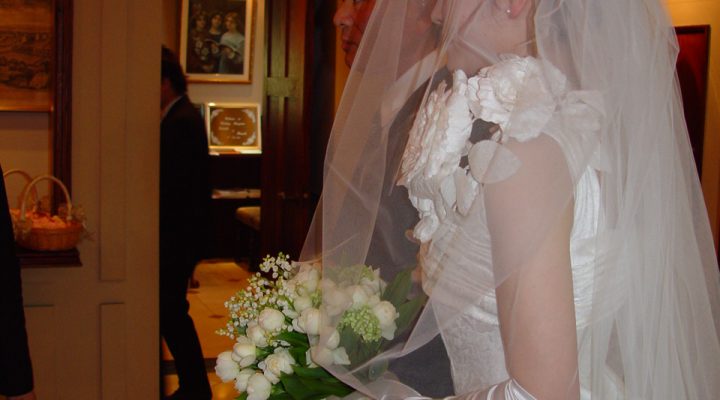 花嫁の父・・・バージンロードの前で