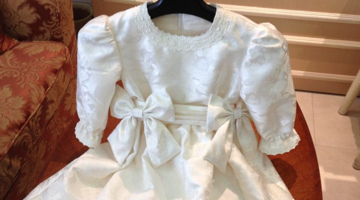 ママの博多織ウェディングドレスのリメイクで七五三のドレスです！