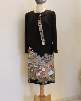 黒留袖のアンサンブルスーツ