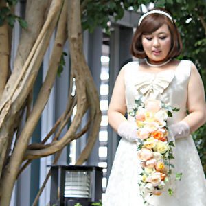 レストランウェディングにぴったりだった、シンプルなAライン