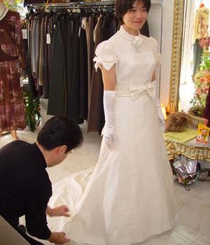 名づけて！・・・白雪姫のウェディングドレスです！！