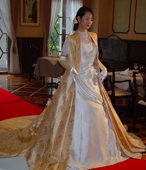 博多織ウェディングドレス物語・・・４話・・・・です！！