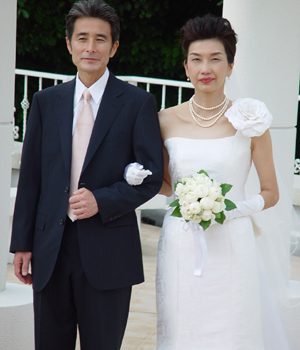 かっこいい大人のウェディングドレス・・・・恒子さんの博多織ウェディングドレスです♪