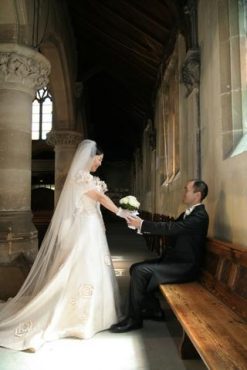 LOVELOVEあき子さん博多織ウェディングドレスin Paris～もう一枚！！