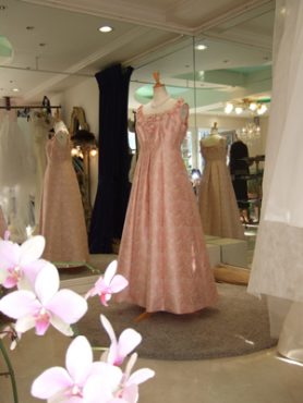 一足お先に春の博多織ドレス！！