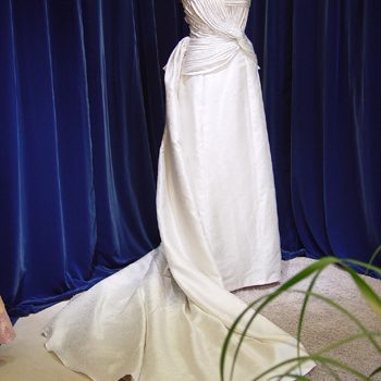 豪華！高貴！・・・シルクのオーダーウェディングドレスは博多織★