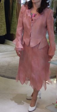 山桜の博多織　草木染カクテルスーツの完成です！