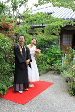 お寺で結婚式の前撮り！