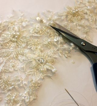 手作り～桜柄の博多織にビーズと刺繍～