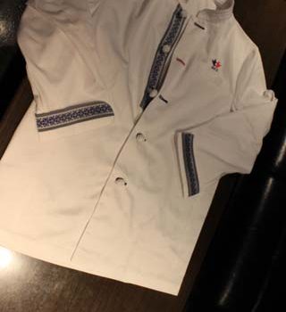 福岡のレストラングループ「マスマサ」に博多織を使ったコックドレス！！