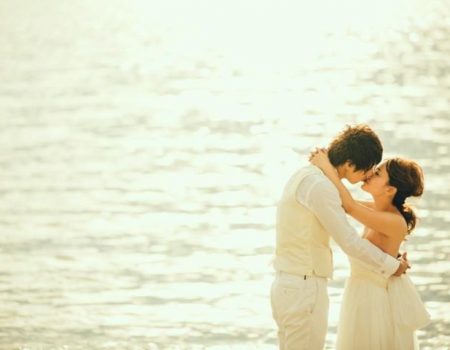 こんな海辺の結婚式もいい！