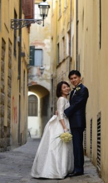 Firenzeで博多織ウェディングドレス＆タキシード