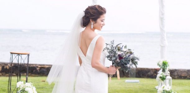 海外ウエディングに持ち運び容易な2WAYドレス