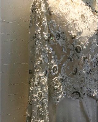 映画のワンシーンのよう！クチュールの技のオーダーウェディングドレス