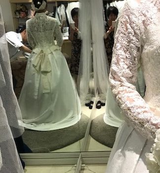夢のウェディングドレスの二回目の仮縫い