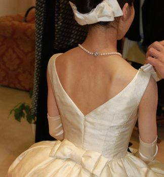 背中が美しいドレスこそが美しいドレスです