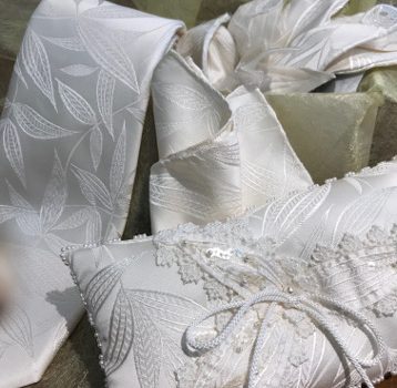 ウェディングドレス＆ウェディング小物・・・全て博多織でオーダーメイド