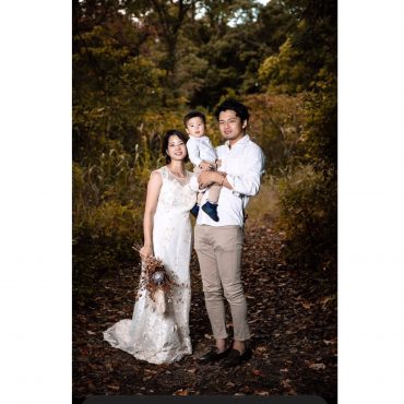 結婚2年目！家族3人の記念日に私のウェディングドレスを着て